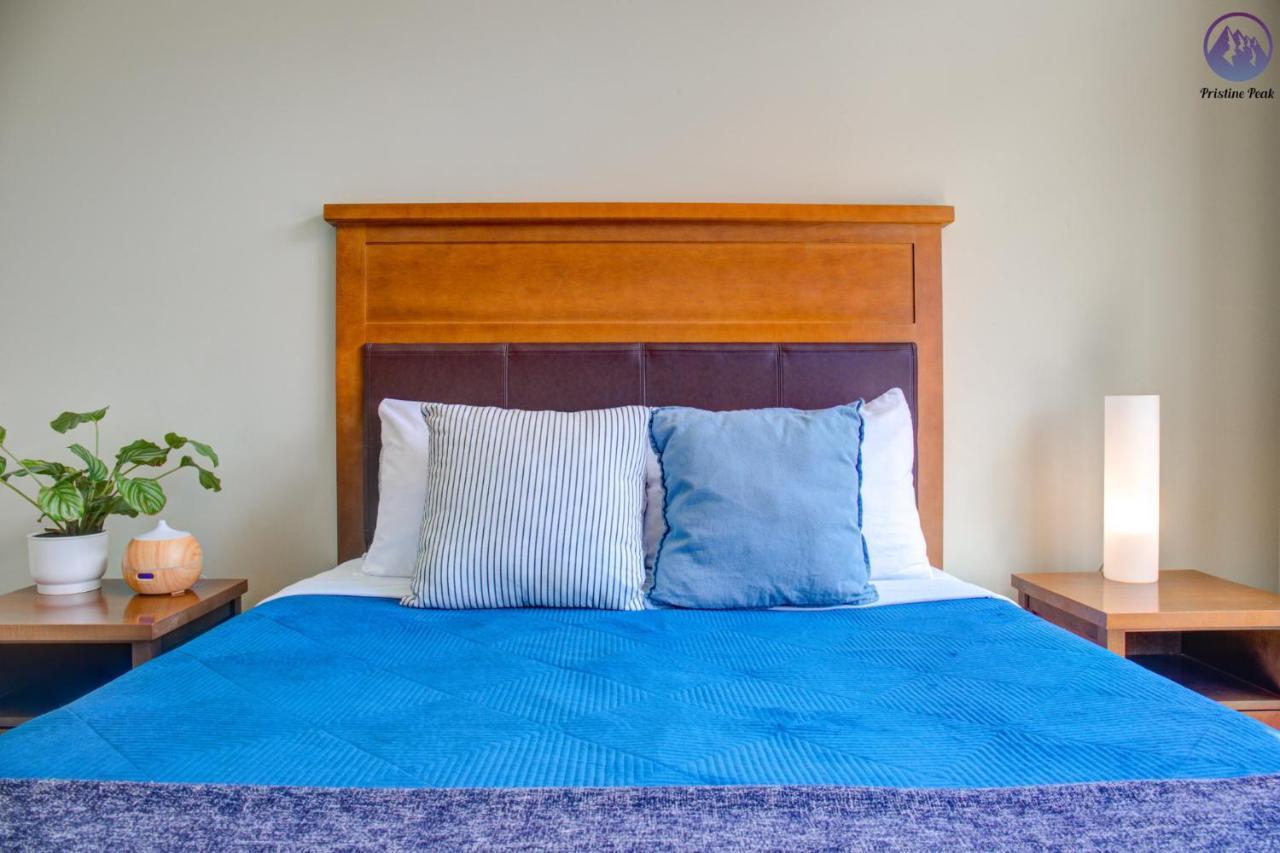 Fire Mountain Two Bedroom Condo Canmore Kültér fotó